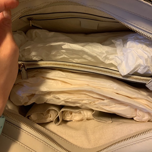 Authentic Gucci Guccissima Mayfair Off White Tote - Picture 4 of 9